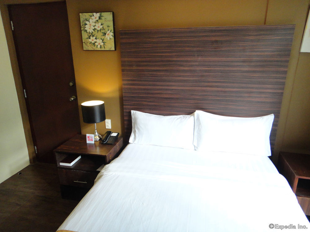 Aziza Paradise Hotel Puerto Princesa Extérieur photo