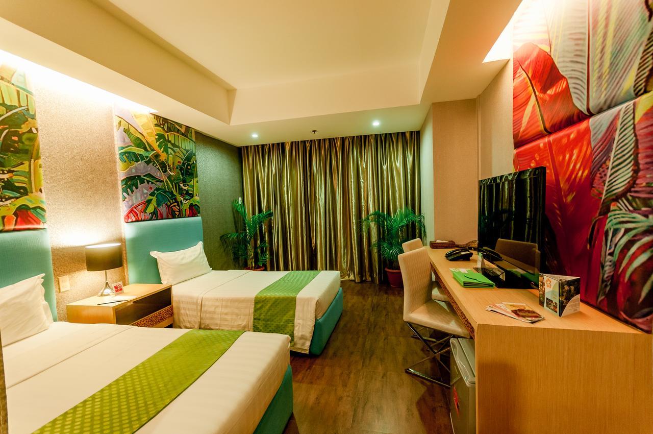Aziza Paradise Hotel Puerto Princesa Extérieur photo